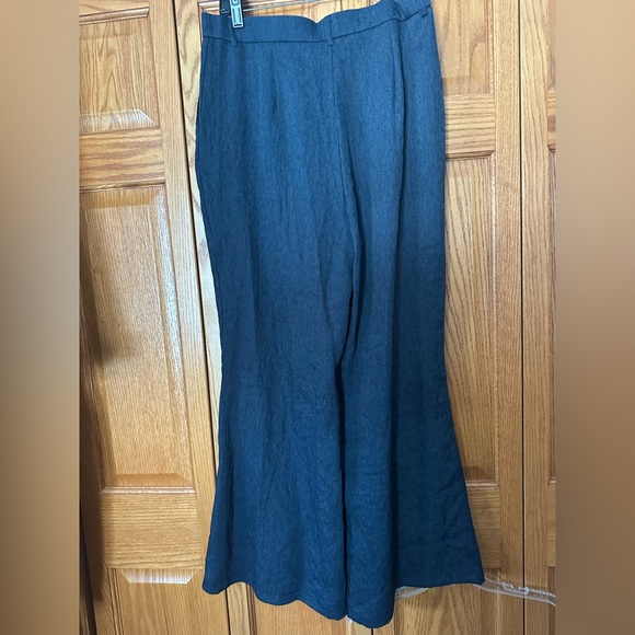 Unworn OGL European Linen Mid Rise Flared Pant with Pockets, Dress Pants, Size L - Picture 5 of 13